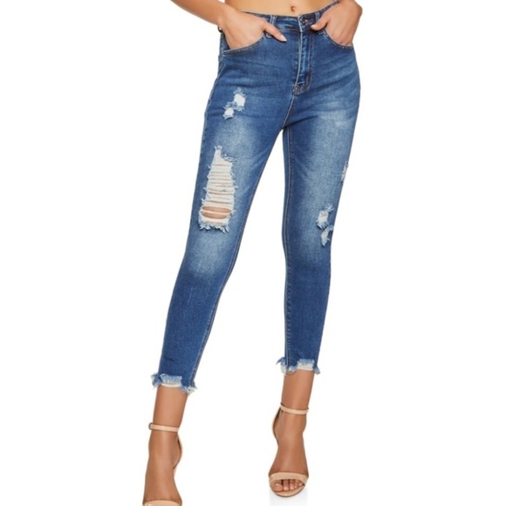 Frayed Hem Distressed Skinny Cropped Mid Rise Jeans, Juniors Size 3